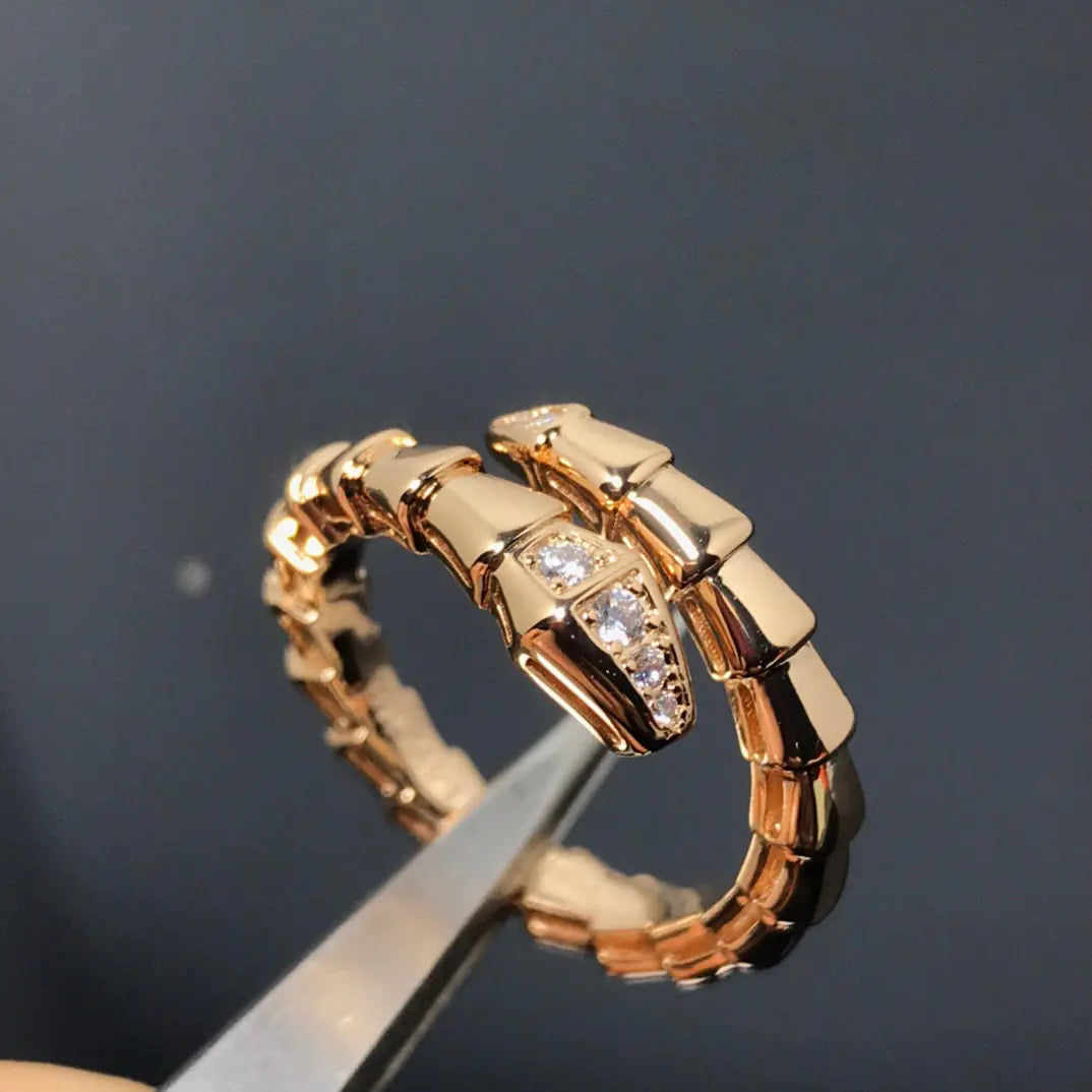 Creative Snake Diamond-Studded Ring for Women