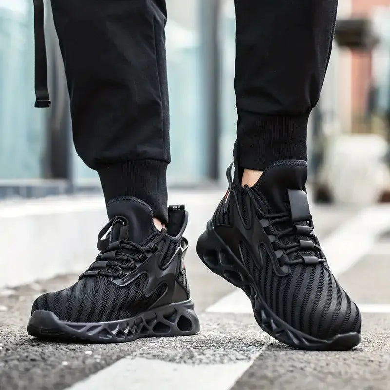 Men's Lightweight Breathable Safety Shoes for Construction